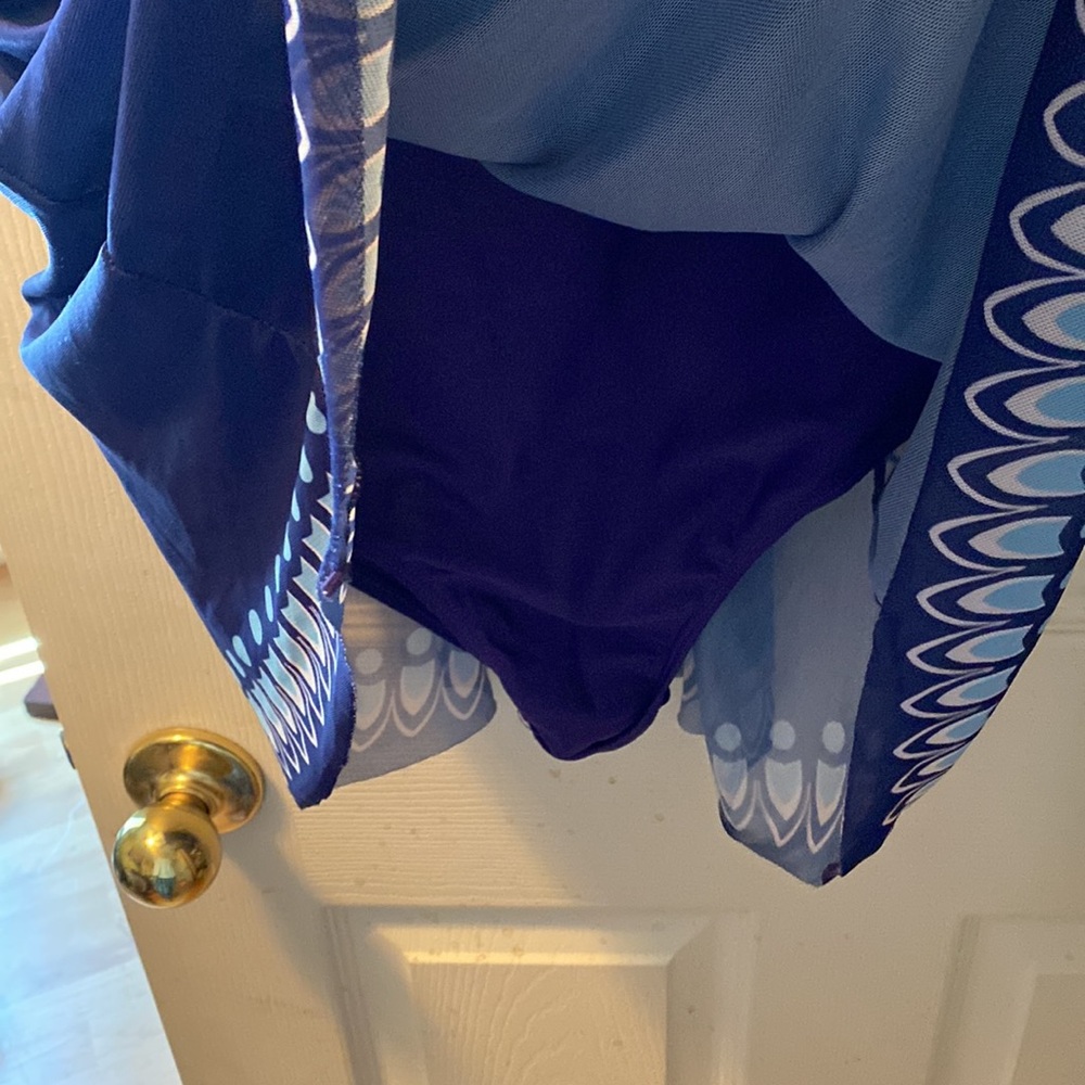 Swimsuit - Picture 2 of 4